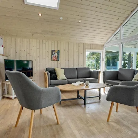 4 Bedroom Awesome In Vaeggerlose Boto By